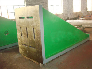 V型架在科研設(shè)備中的作用